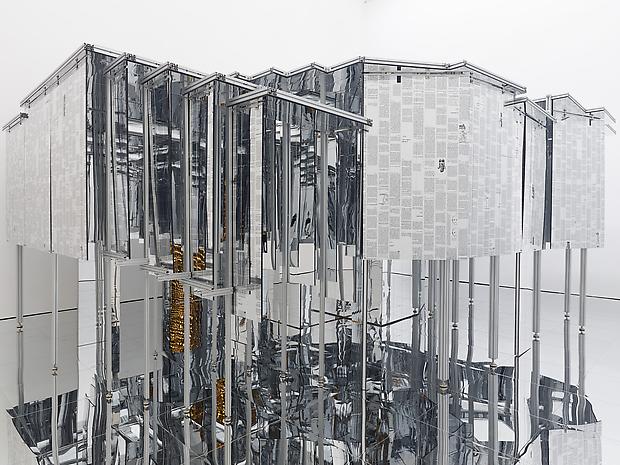 Lee Bul © Via Negativa II, 2014 polycarbonate sheet, aluminum frame, acrylic and polycarbonate mirrors, steel, stainless-steel, mirror, two-way mirror, LED lighting, silkscreen ink 270 x 520 x 700 cm